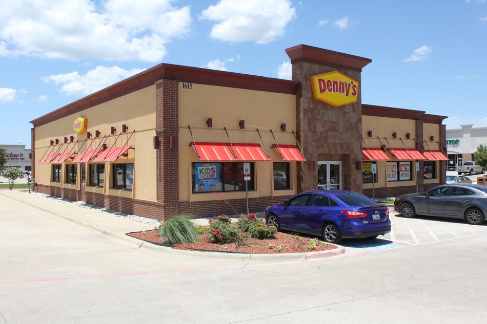 Denny's image 2